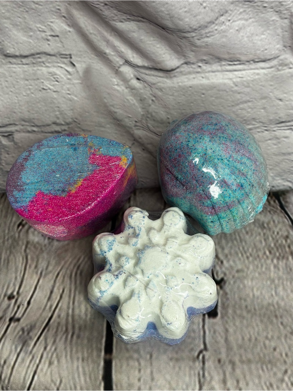 Fragrant Jewels Bath Bombs Assorted 3 PC NIP Snowflake Unicorn Tears Seashell